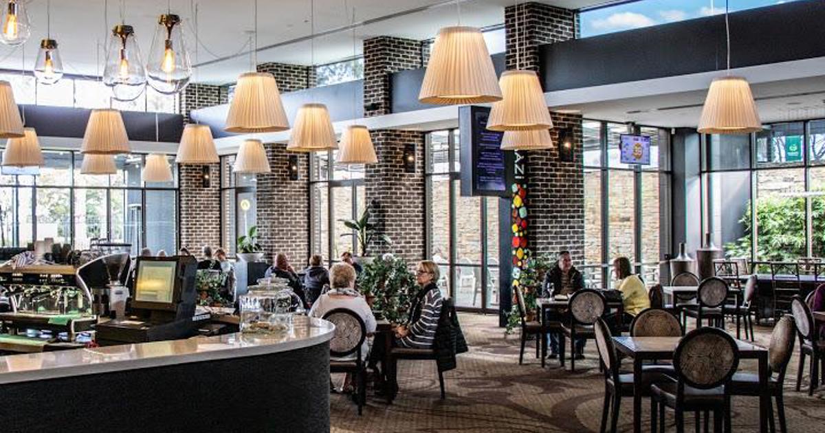 Mazi Restaurant